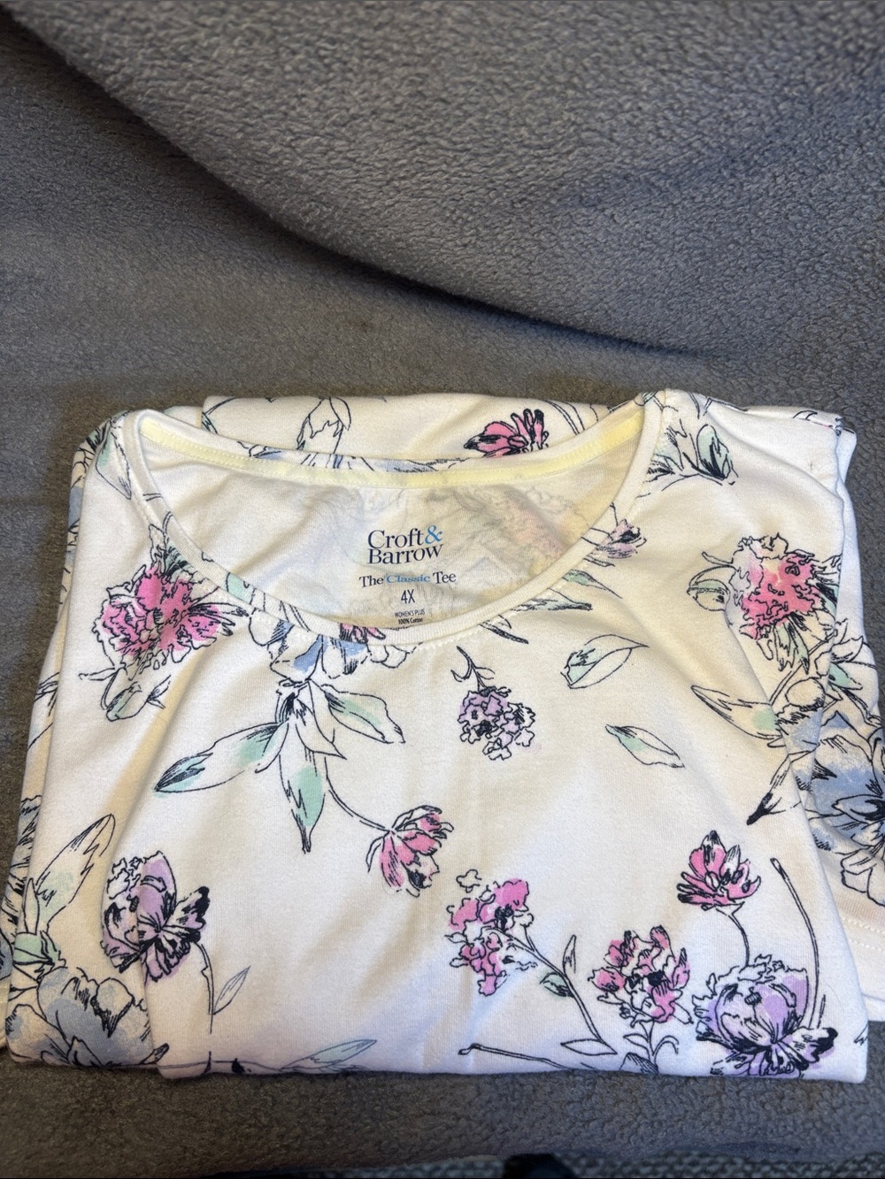 Croft & Barrow White Floral Short Sleeve Tee with Pink and Mint Accents